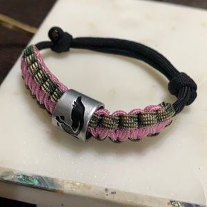 Duck commander pink paracord bracelet with logo